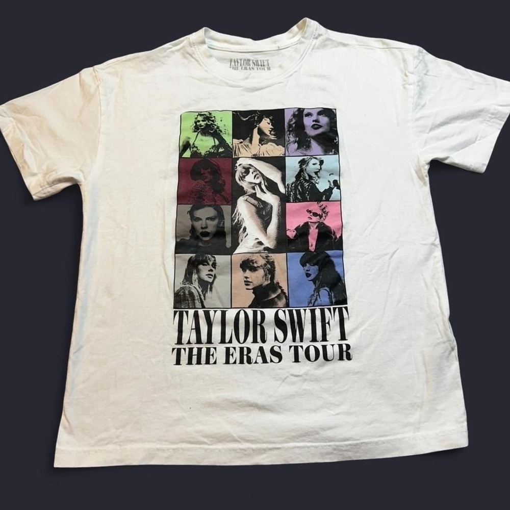 Taylor Swift the Eras Tour T-shirt 2023 size medium